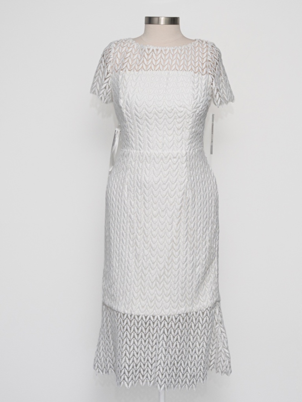Kay Unger - Tatum Textured Lace Midi Dress